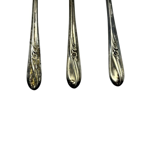 International Silver Vintage Meadow Flower Silverplate Demitasse Spoons 3 pcs - Picture 2 of 7